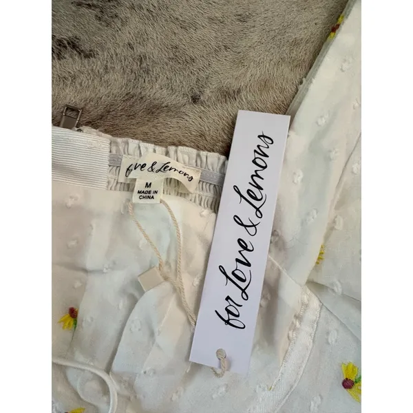 For Love & Lemons NEW Abby Blouse Floral Embroidered Size Medium - Image 3