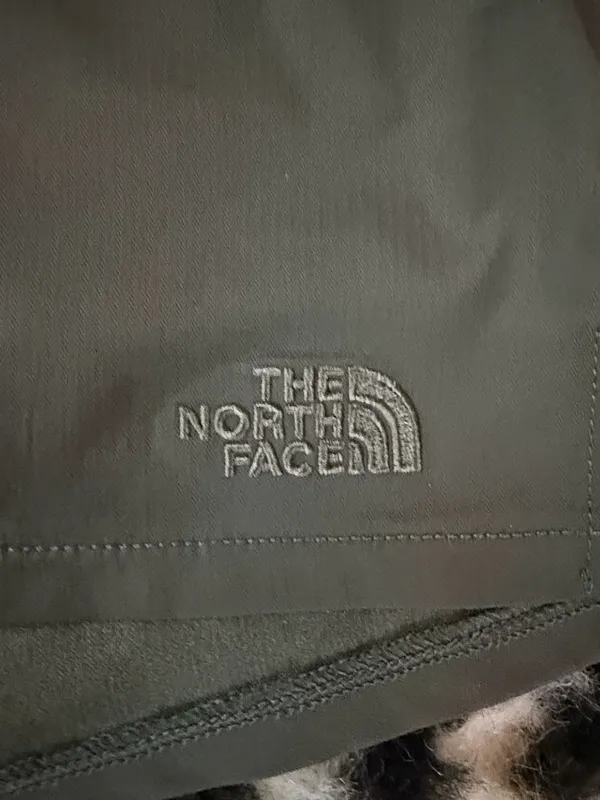 The North Face olive green shorts XL - Image 2