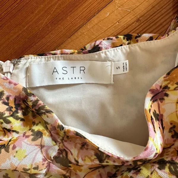 ASTR the Label Shirred Ruched Floral Mini Dress Size S - Image 5