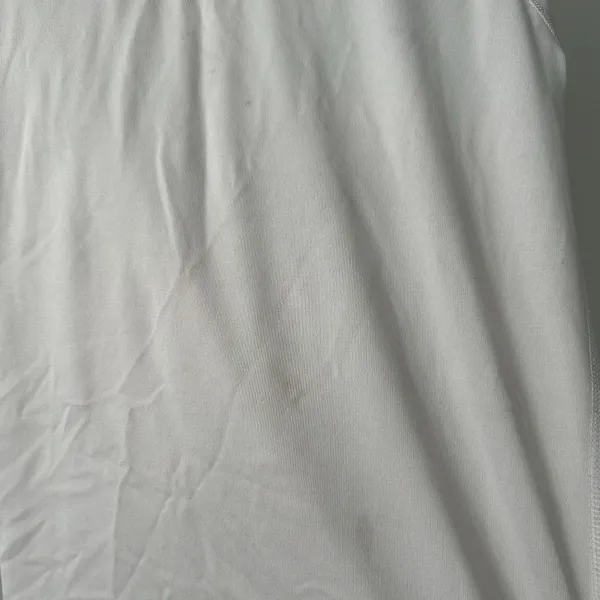 Quicksilver Off White Short Sleeve Rash Guard Surf Tee No Size Tag Est. Size Men’s S - Image 8