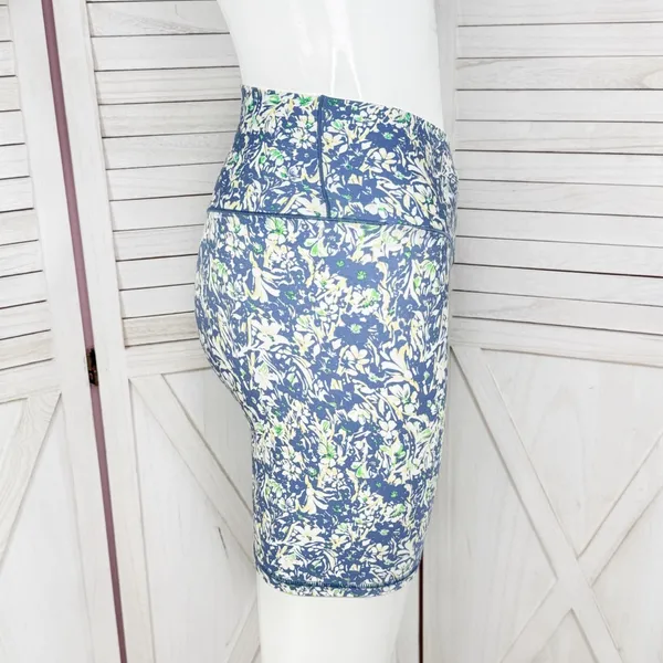 Offline Aerie Floral‎ Crossover High Waist Bike Shorts Blue Small 7 Inch - Image 5
