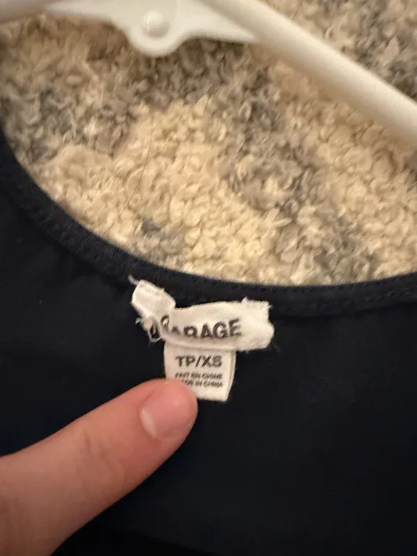 Garage crop tee - Image 3