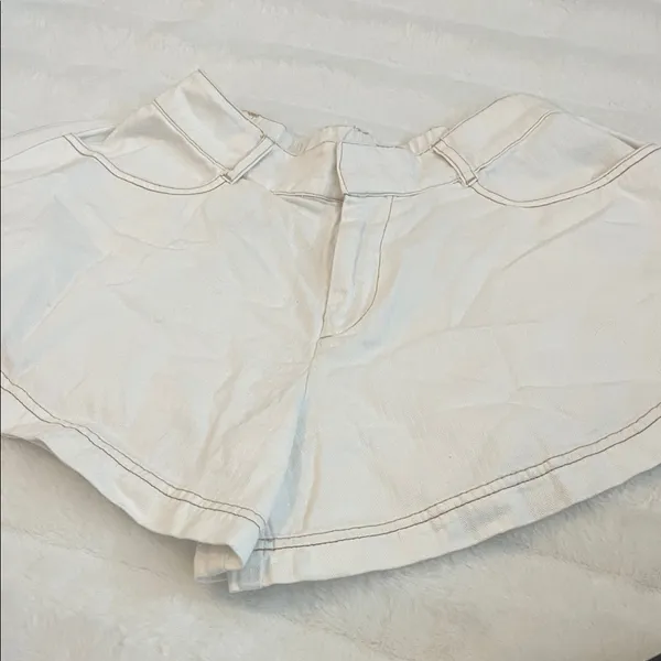 By Anthropologie Skirty Shorts - Image 4