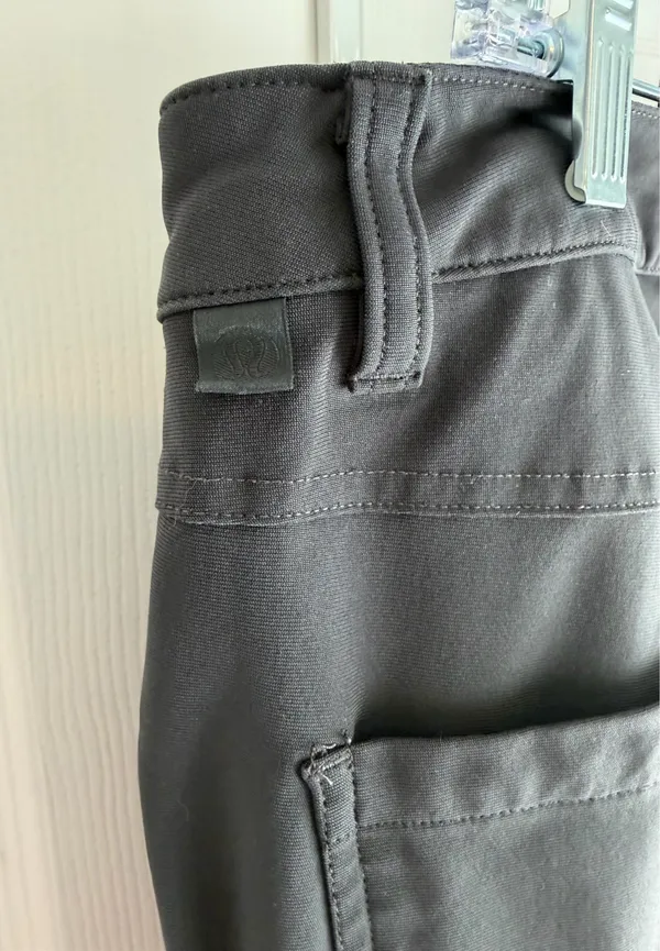 Lululemon Men's ABC Classic-Fit 5 Pocket Pant Warpstreme Obsidian Size: 33 - Image 5