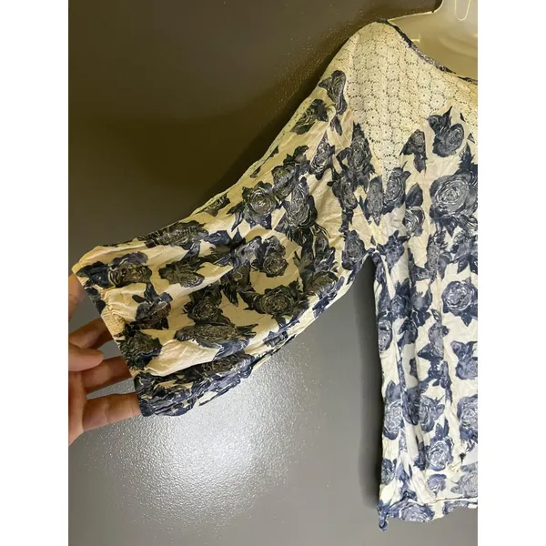 Free People Blouse Womens M White Scoop Neck 3/4 Balloon Sleeve Floral Tunic - Image 5
