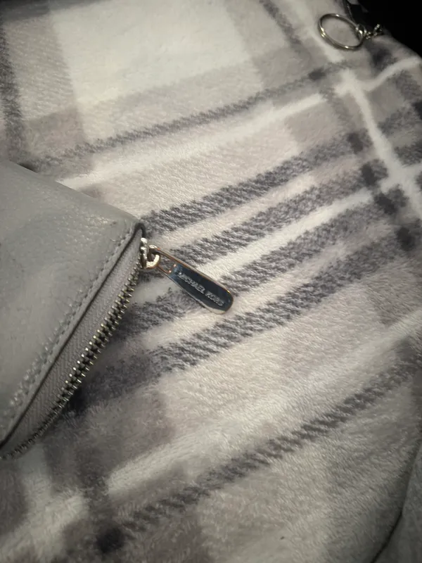 Michael Kors Wallet - Image 6