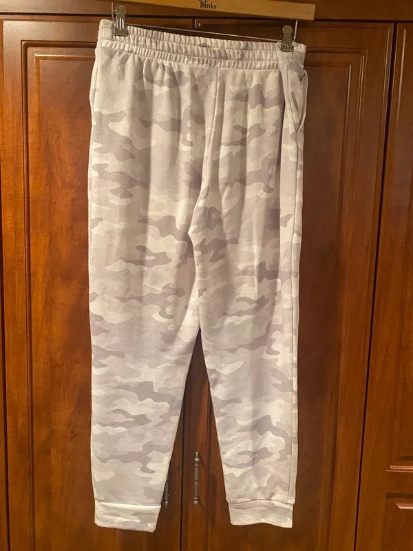 Secret Treasures White Camo Sweatpants - Image 2