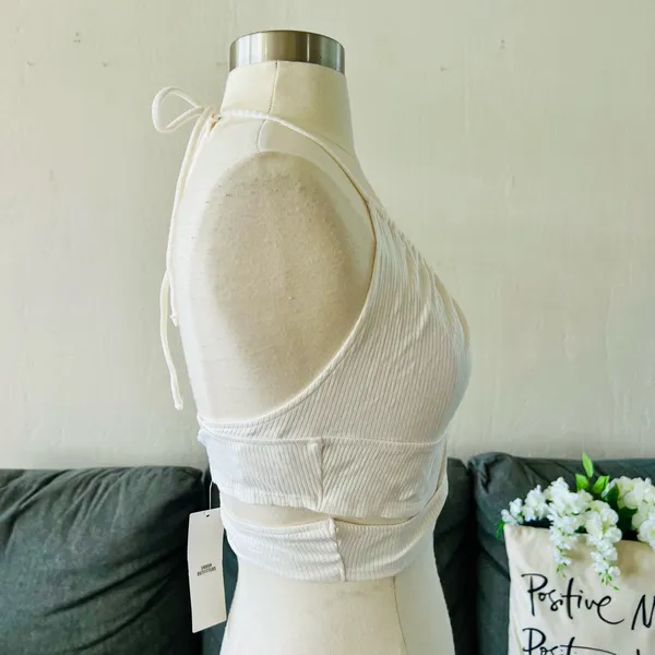 NWT Urban Outfitters Criss Cross Crop Top - Image 5