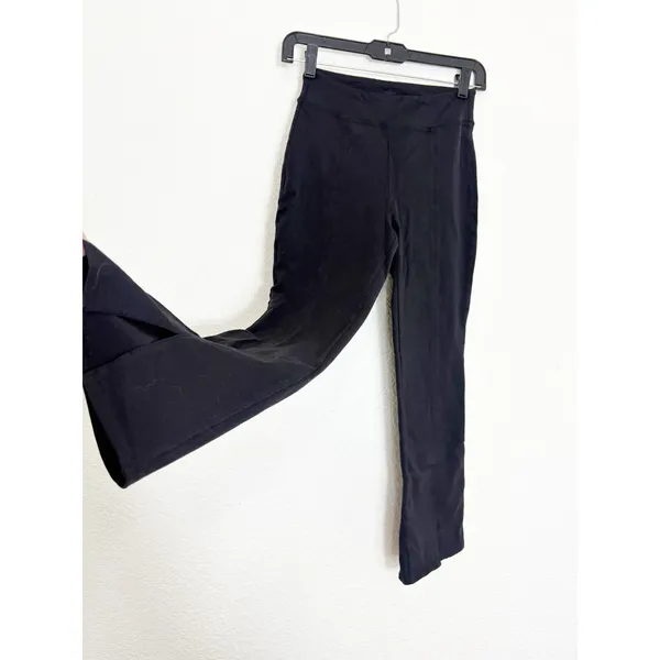Alo Airbrush High-Waist Flutter Cropped Leggings Size XS Black Split Flare Hem - Image 9
