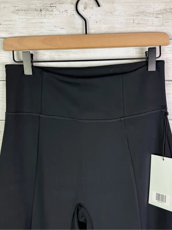 Girlfriend Collective Compressive Flare Legging - Black Size Large - Image 5