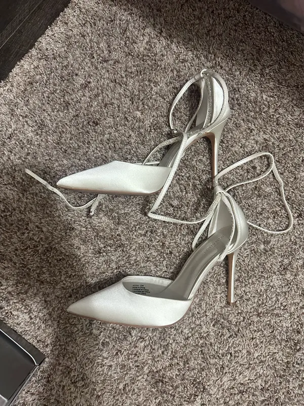 Galina Signature pearl and crystal ankle-wrap satin pumps - Image 4