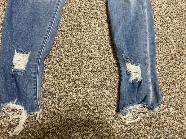KanCan Blue Skinny Jeans with Distressed Details - Image 3