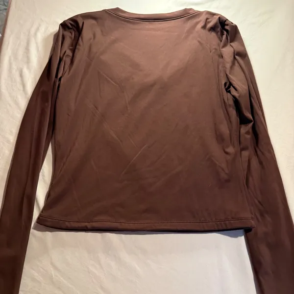 QINSEN Womens Brown Long Sleeve V-Neck Stretchy Fitted Top Size S - Image 9