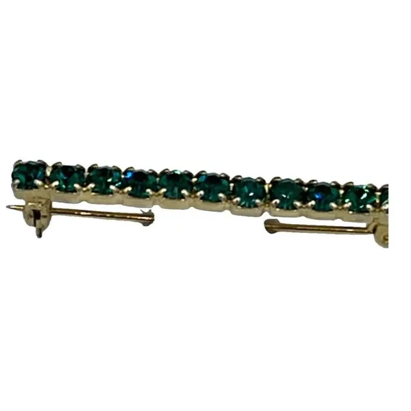 Vintage green cut glass bar brooch. - Image 2
