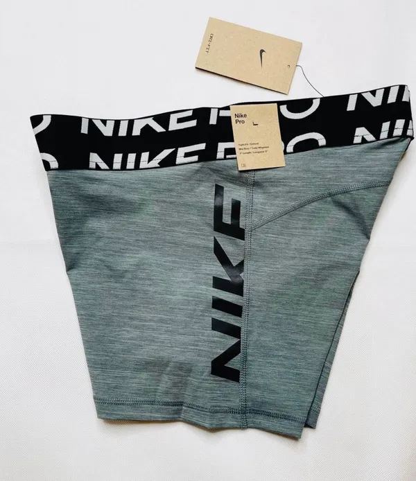 Nike Pro Spandex Matching Set - Image 9