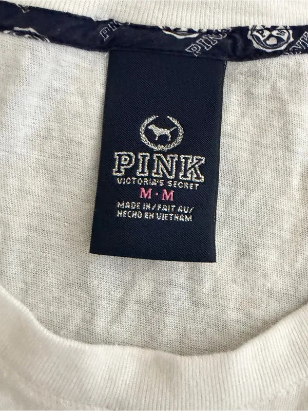 Victoria's Secret 2000s vintage style white & pink sequin Have A Heart graphic tee - Image 10
