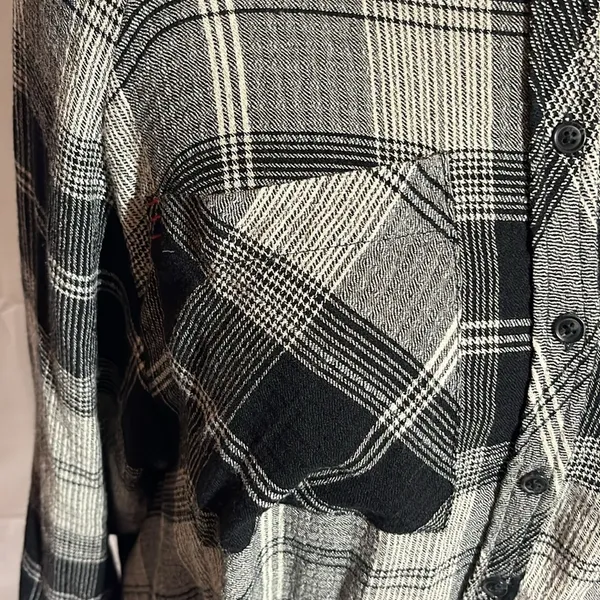 BDG urban outfitters button down long sleeve shirt size medium - Image 7