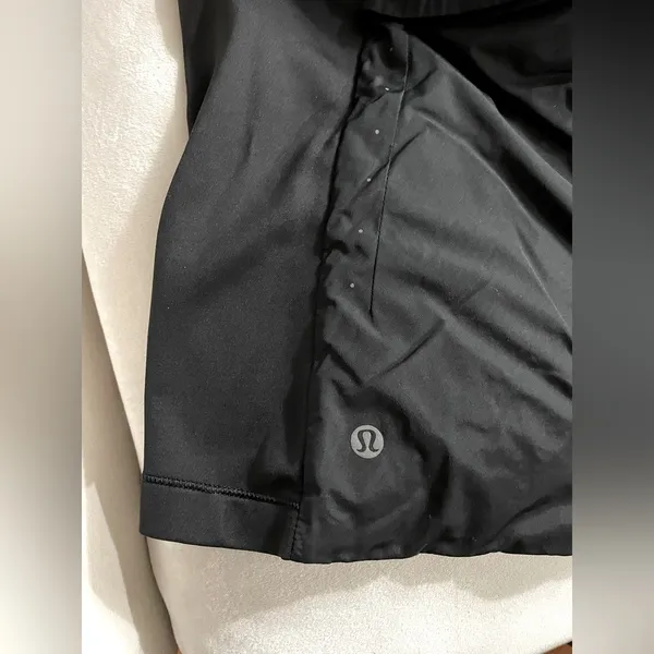 Lululemon Run For Cold Vest PrimaLoft Stretch Glide Material in Black Size 6 - Image 11