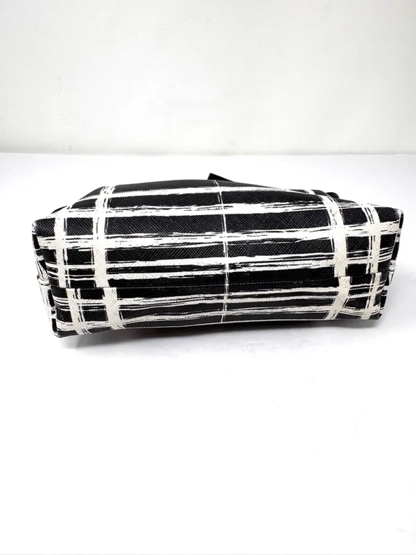 LAUREN RALPH LAUREN zipper pouch, NWOT - Image 3
