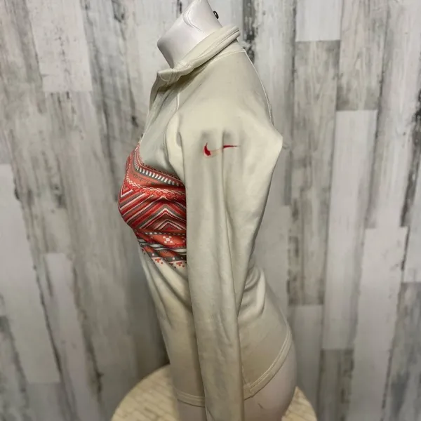 Nike sweater  - Image 9