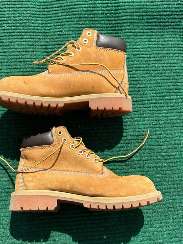Timberland 6 Inch Premium Waterproof Boot 'Wheat' Nubuck Size 3 Women’s Size 4.5 - Image 2