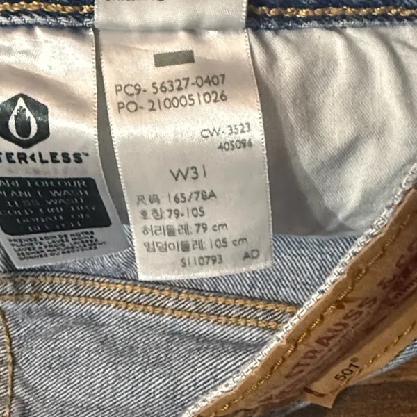 LEVI’S 501 Classic High Rise Button Fly Denim Shorts Size 31 - Image 8
