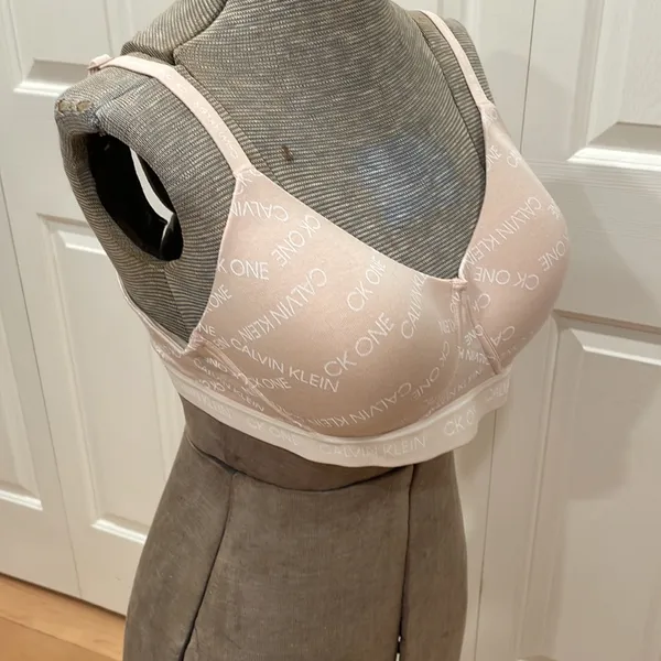 Calvin Klein CK One lightly lined pinkish/beige adjustable strap bra - Image 2