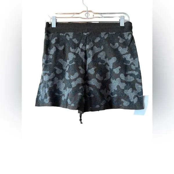 Heartloom Knit Shorts Black Gray Camo Leopard Print Drawstring NWT S - Image 3