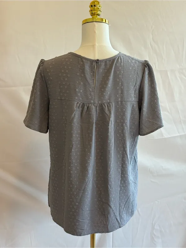 Women's Gray Embroidered Short Sleeve Top Size M - Image 2