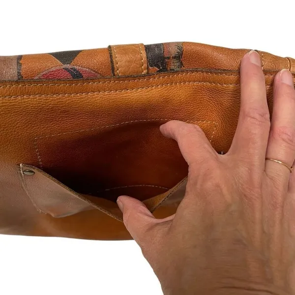 Patricia Nash Vintage‎ Patch leather saddle bag Nepali Coast Hawaii suede inside - Image 5