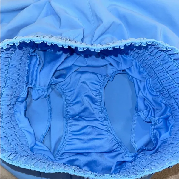 Nike Women's Blue Athletic Shorts - Image 4