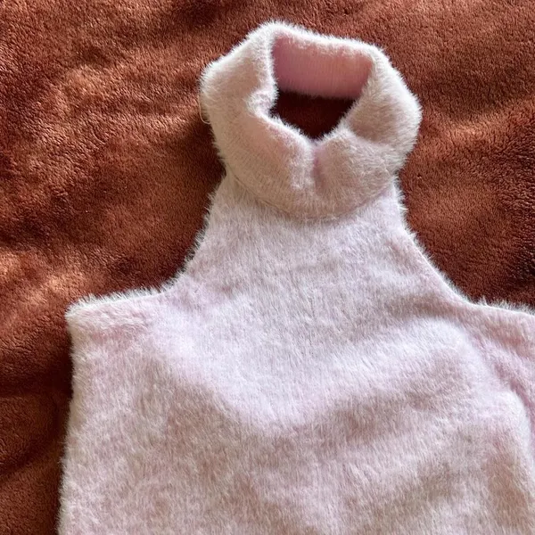 Source Unknown Fuzzy Baby Pink Turtleneck Halter Top Y2K Soft Girl small - Image 4