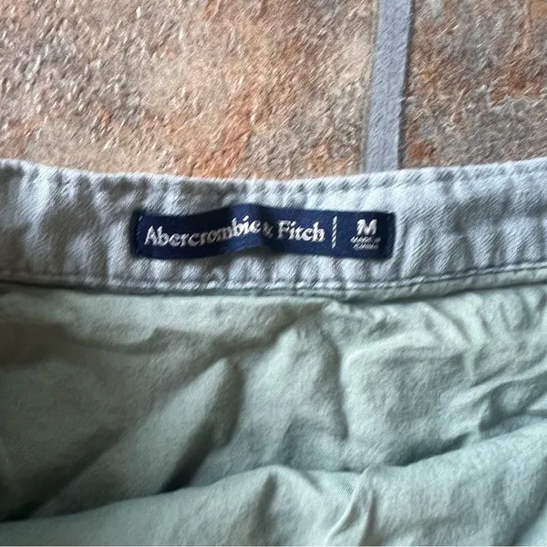 Abercrombie & Fitch Sage Green Wrap Skort Size Medium - Image 2