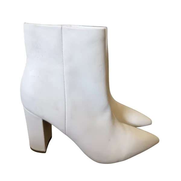 Marc Fisher Olorena White Leather Pointed Toe Block Heel Ankle Boots Size 8.5M - Image 4