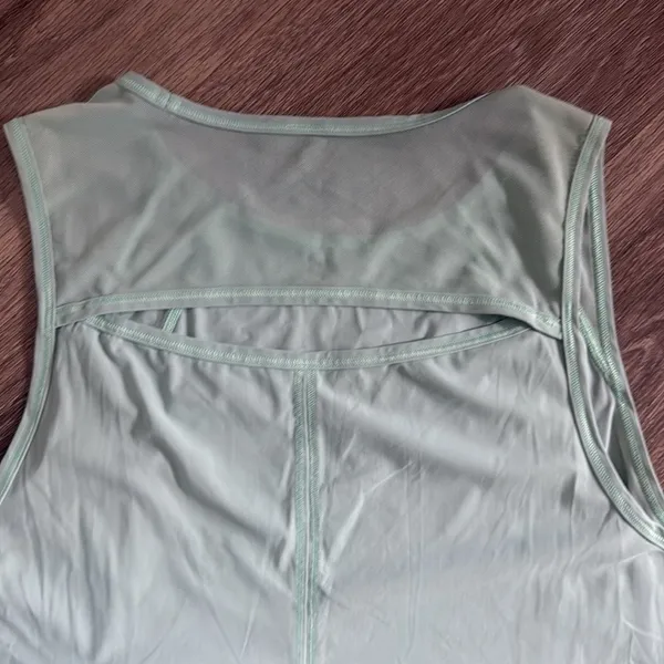 Lululemon Light Blue Sculpt Tank Top Athletic Mesh Cutout Lightweight - Image 5