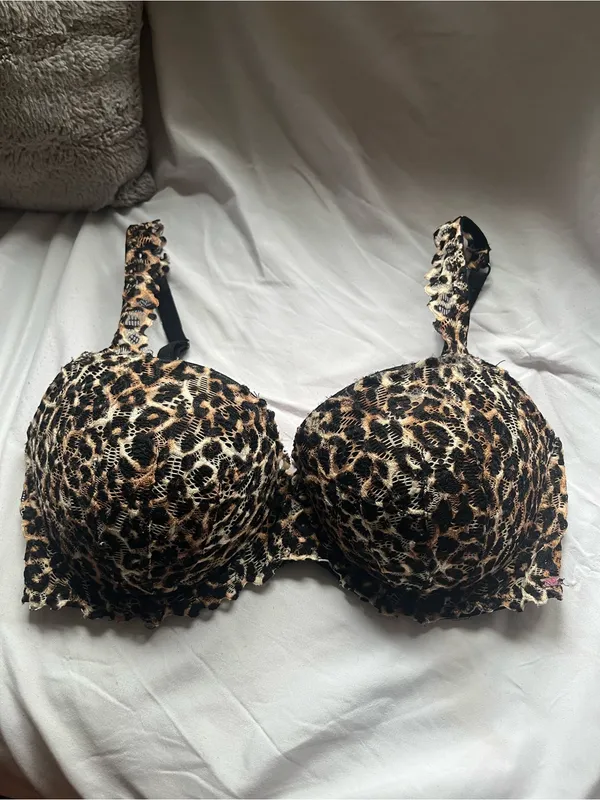 Victoria’s Secret PINK leopard print bra size 36DD - Image 5