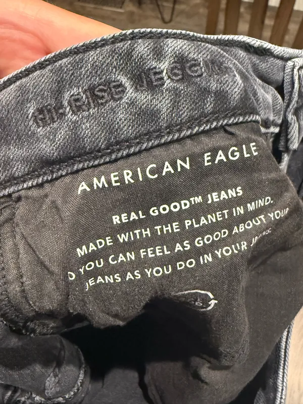 American Eagle Jeans - Image 3
