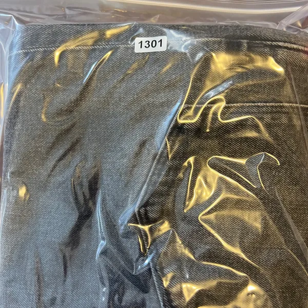 1301 | Madewell‎ The Perfect Vintage Straight Raw Hem Jeans Black Womens 26 - Image 9