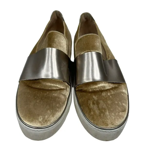 Stuart Weitzman Sz 9 The Boyband Gold Gilt Pane Velvet Slip Sneaker Shoe Women's - Image 3