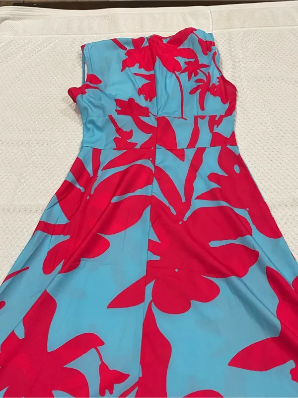 Sleeveless Maxi Dress in Turquoise with Hot Pink Floral Print - Image 8