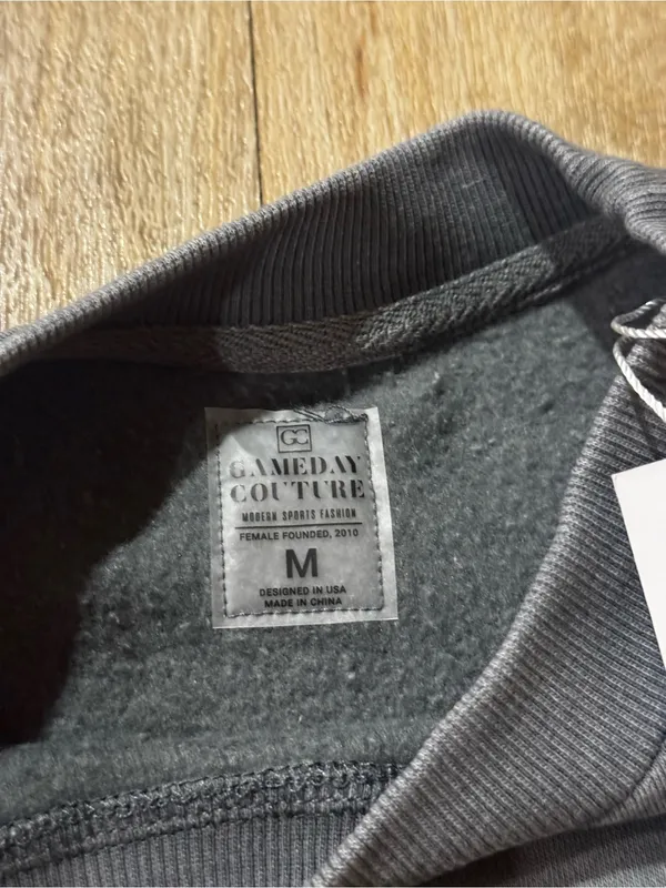 NWT Gameday Couture Gray Kansas City Chiefs Vintage Wash Oversized Crewneck - Image 2