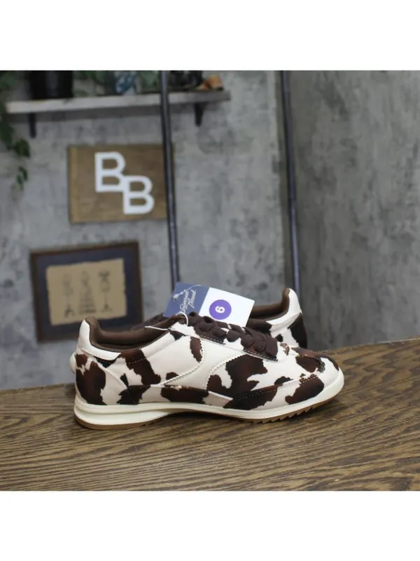 Universal Thread Skyler Cow Print Low-Top Lace Sneakers 94568019 Dark Brown 6M - Image 6