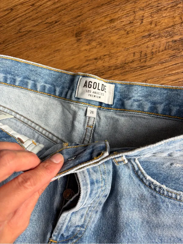 AGOLDE Light Blue Distressed Denim Shorts 26 - Image 3