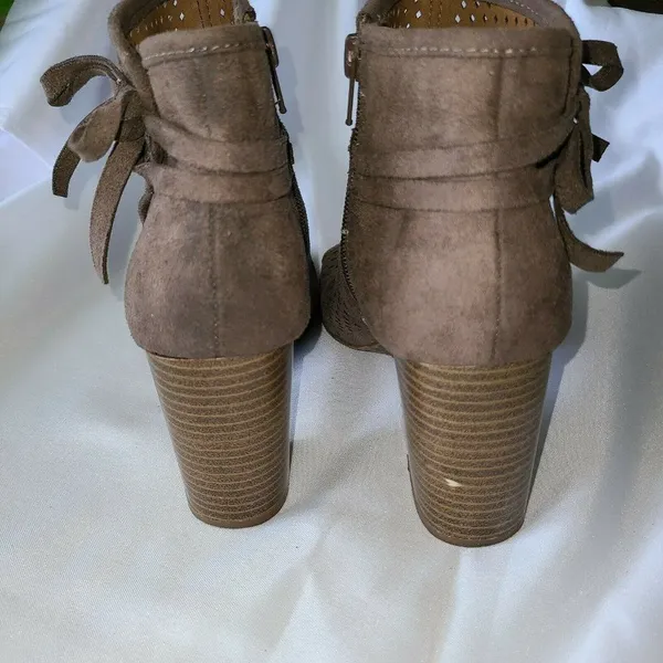 Altar'd‎ State Perforated Shoe Bootie Size 7 - Image 5