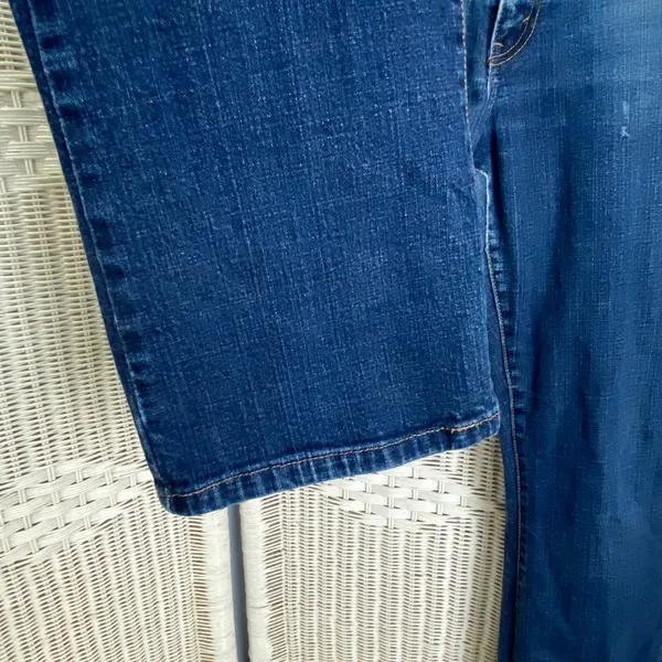 Levi's 525‎ Bootcut Jeans Women's 12M Medium Wash Stretch Denim - Image 6