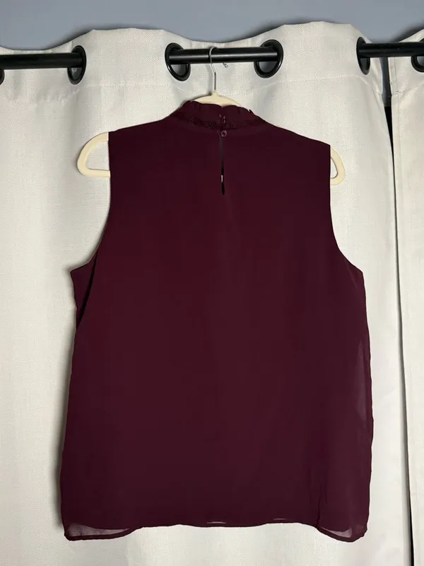 Karl Lagerfeld Dark Plum Purple High Neck Sleeveless Blouse Size Large - Image 2