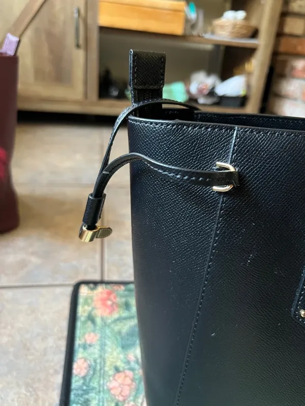 Michael Kors Black Saffiano Tote with Gold-Tone MK Charm - Image 6