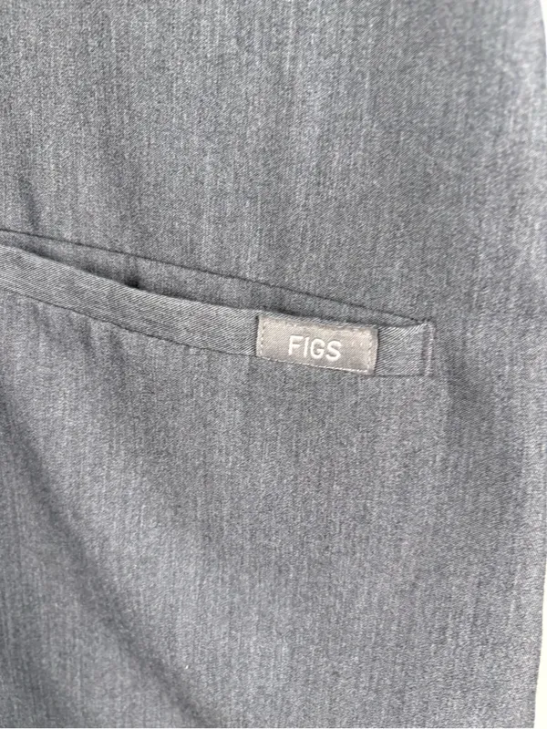 Figs Casma Three-Pocket Scrub Top Size Small Gray PO 1569 Style FW1100 - Image 2