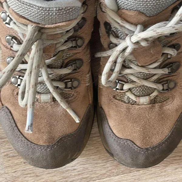 L.L Bean Hiking Shoes - Image 10