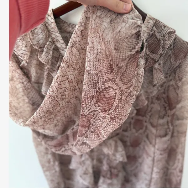 Anthropologie Snake Print Ruffled V-Neck Long Sleeve Ruffle‎ Blouse Size L - Image 7